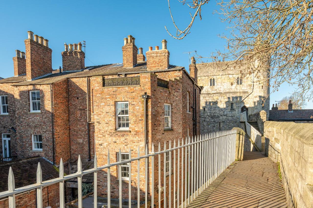 Monkbar View Apartment York Exterior photo